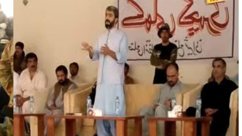 Sherani Deputy Commissioner holds Open Court in Mani Khwa, gives on-the-spot directives