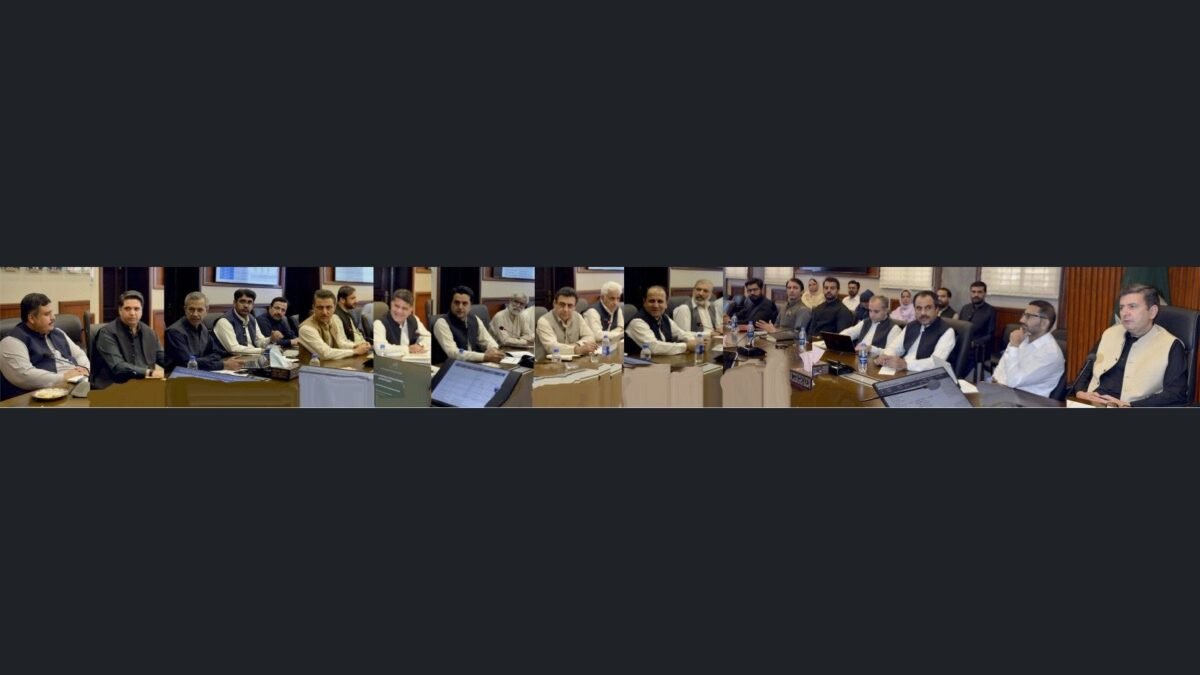 Chief Secretary Balochistan chairs meeting as eight departments present two-year performance reports