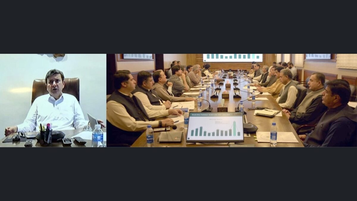 Chief Secretary orders annual KPIs for every department, makes internal auditors mandatory