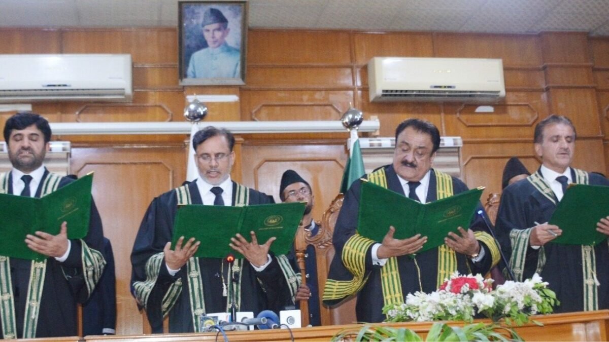Chief Justice Kamran Khan Mulakhail swears in three additional Balochistan High Court judges