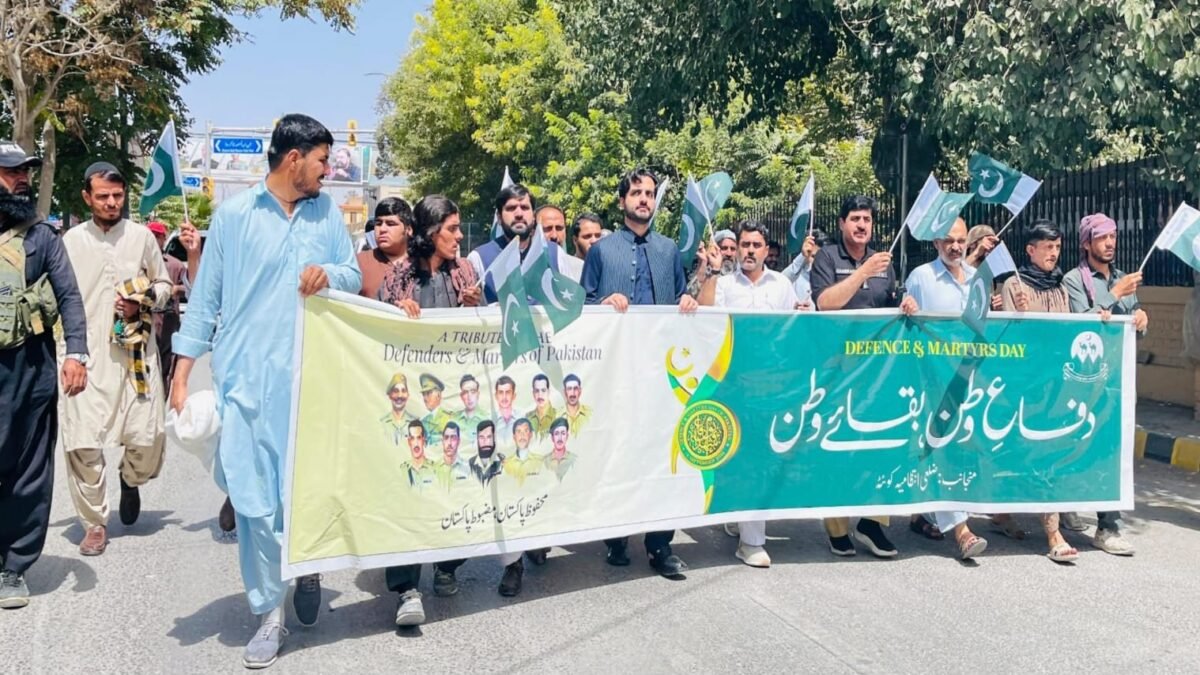 District Administration Quetta holds Defence Day rally from Deputy Commissioner’s office to Serena Chowk
