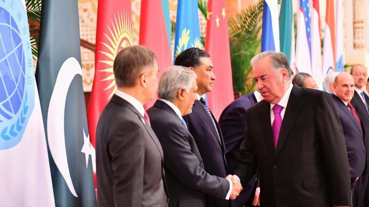 Ishaq Dar meets Tajik president on sidelines of SCO heads of government meeting in Dushanbe
