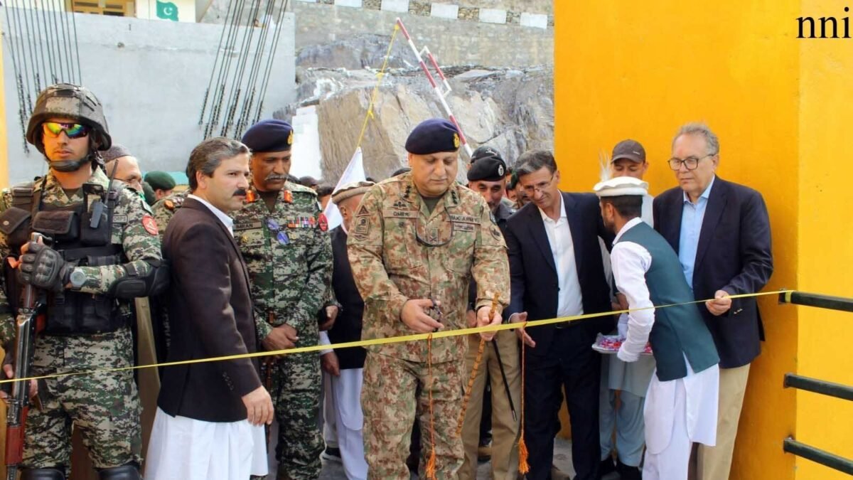 Corps Commander inaugurates bridges and road linking Arson and Patai in Chitral