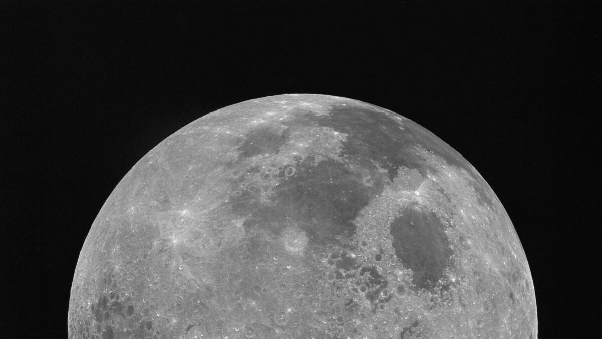 Moon shrinking, over 10,000 new cracks found on surface, study warns of moonquakes