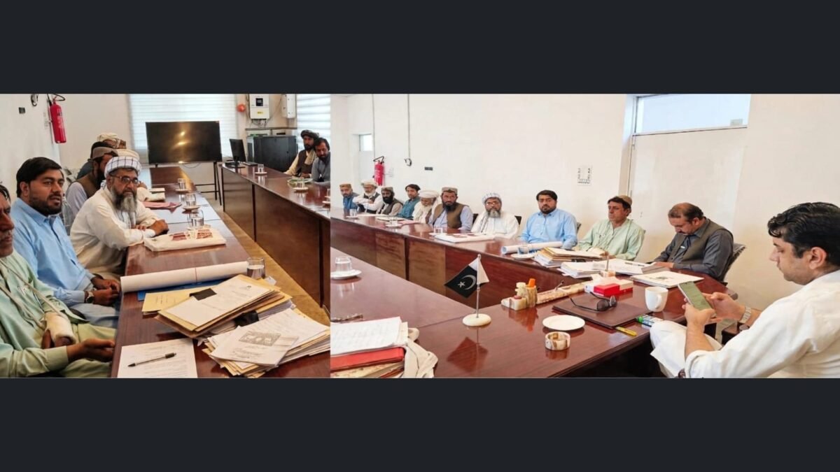 Loralai deputy commissioner holds weekly revenue court day, hears pending cases