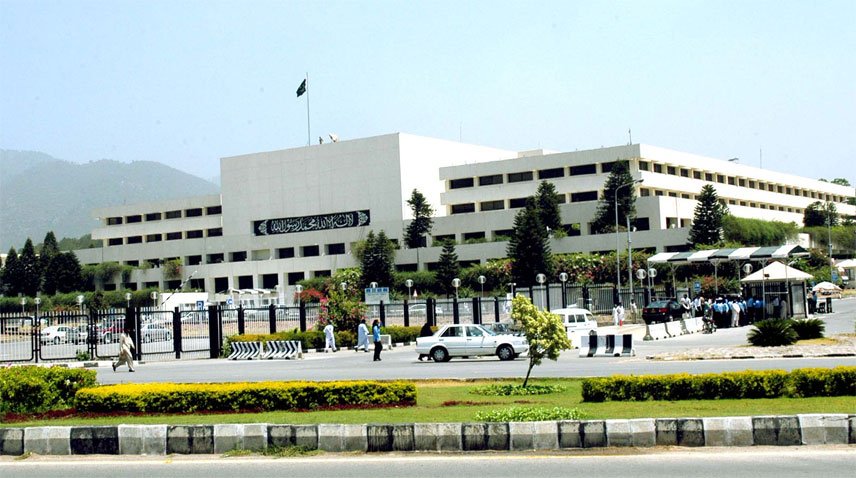 Senate unanimously passes resolution against India’s occupation of Kashmir